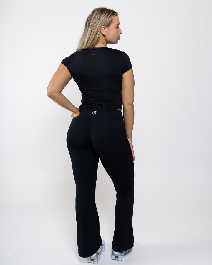 Origin Flow Crop Tee - Black