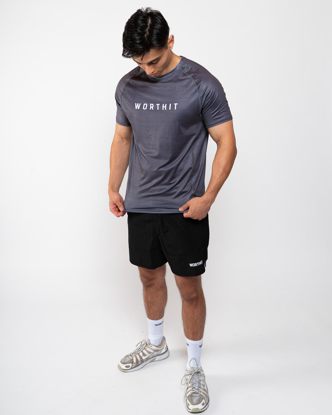 T-SHIRT - PUSHING LIMITS (ZWART/ZWART)