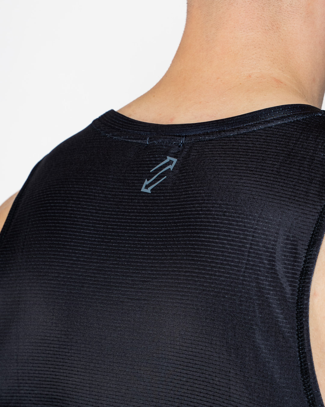 T-SHIRT - PUSHING LIMITS (ZWART/ZWART)
