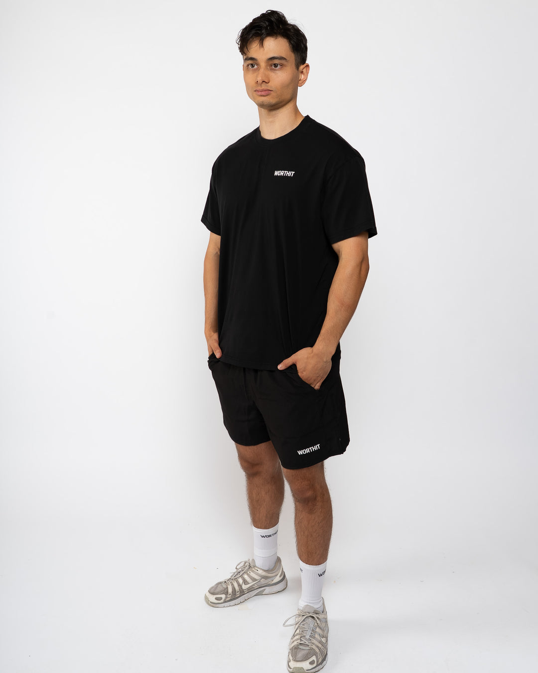 T-SHIRT - PUSHING LIMITS (BLACK/WHITE)
