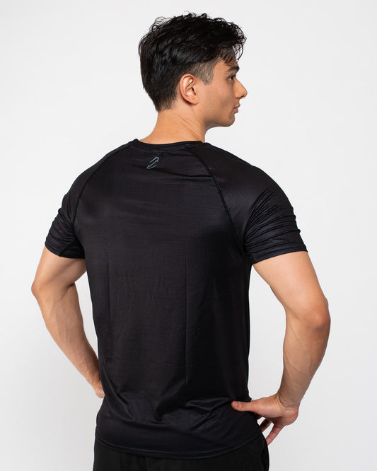 HYBRID - T-SHIRT WORTHIT (ZWART)